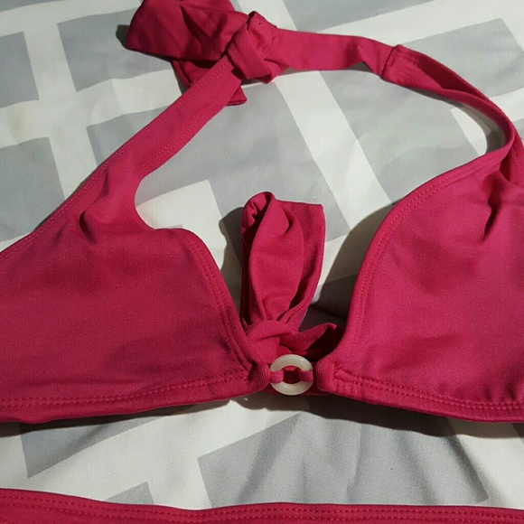 Fushia bikini - Picture 2 of 3