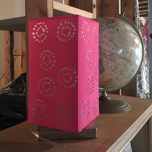 Collecting dust - Picture 2 of 3