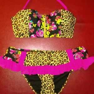 *SALE* Exotic Showstopper Bikini