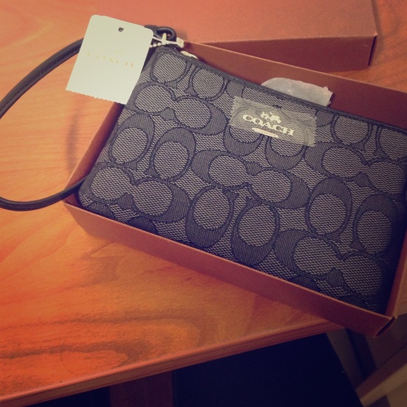 Black Coach wristlet - Picture 1 of 1