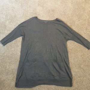 Grey 3/4 sleeve maternity shirt