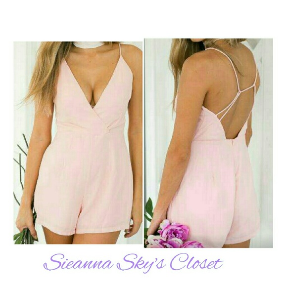 Gorgeous sexy pink romper - Picture 1 of 3