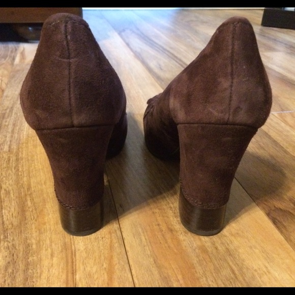 BCBG Brown Suede Loafer-Style Stacked Heels - Picture 4 of 4