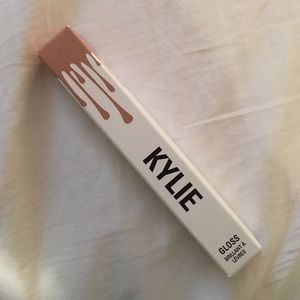 Kylie Gloss - So Cute