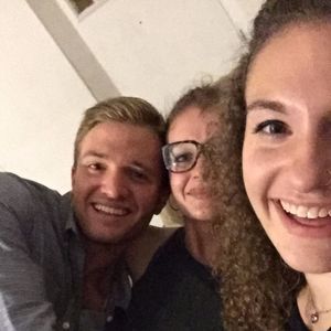 Meet your Posher, Alyson