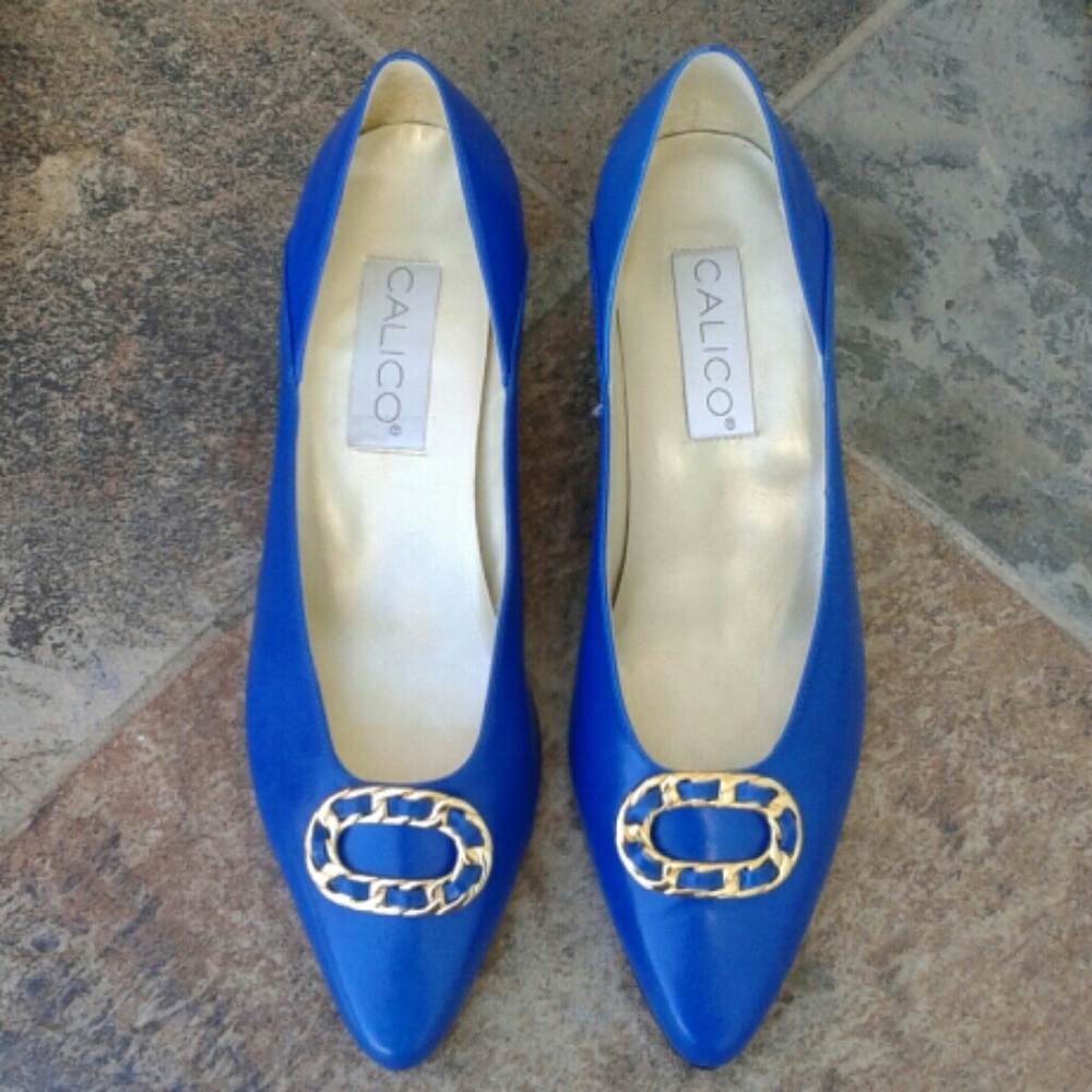 SALE!!! Blue Calico Vintage Pumps