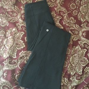 Lululemon reversible bootcut yoga pants