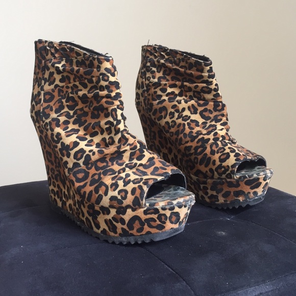 Leopard Print Wedges