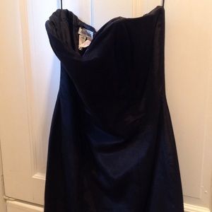 Ann Taylor PERFECT Little SEXY Black Dress Sz 2!