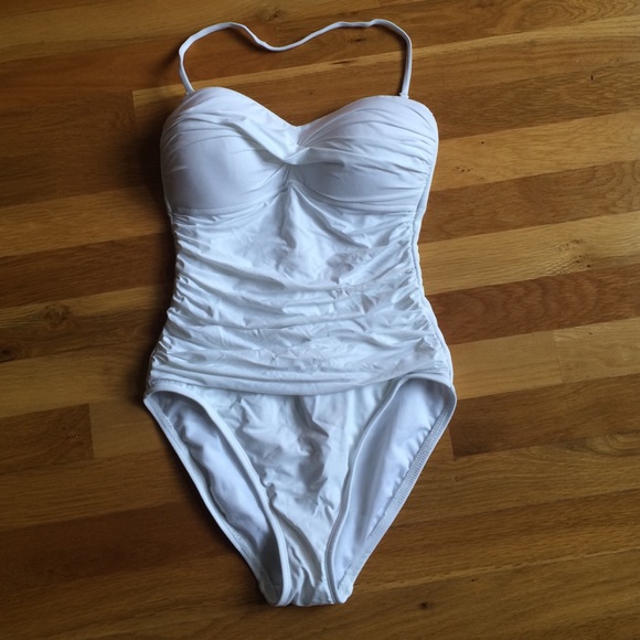 La Blanca Other - La Blanca white one piece bathing suit