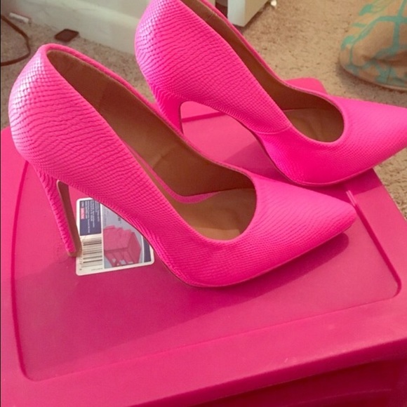 More in!!! Pink Stilettos