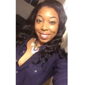 Meet your Posher, Dee