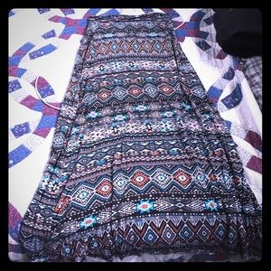 Patterned Maxi skirt