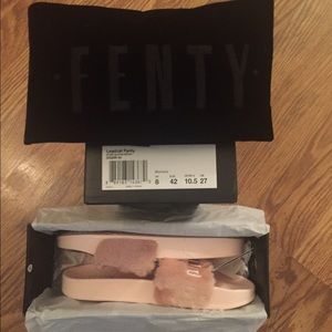 ❌SOLD❌ Fenty x Puma "Leadcat" Pink Fur Slides