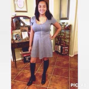 Meet your Posher, Danielle