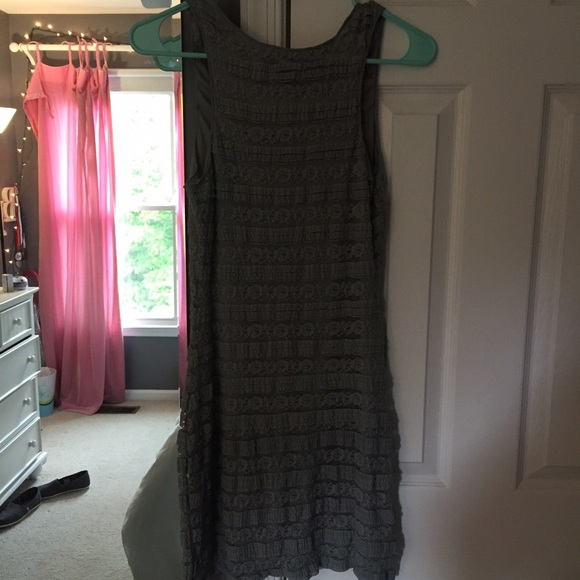 Gray dress - Picture 4 of 4