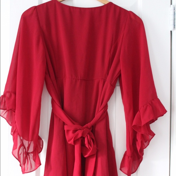Red Low-Cut Cocktail Dress - Picture 3 of 4