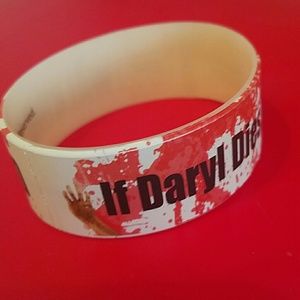 "If Daryl Dies We Riot" bracelet