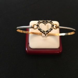 Bangle bracelet