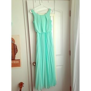 FORMAL DRESS NEVER WORN