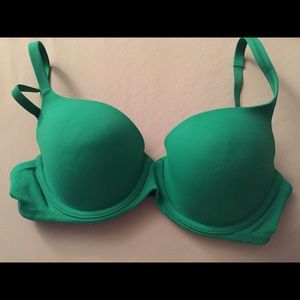 Victoria's Secret Lined Demi NWOT bra