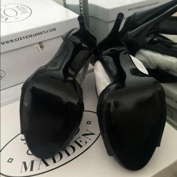 New Steve Madden Black Stiletto Heels Banocka 7.5 - Picture 4 of 4