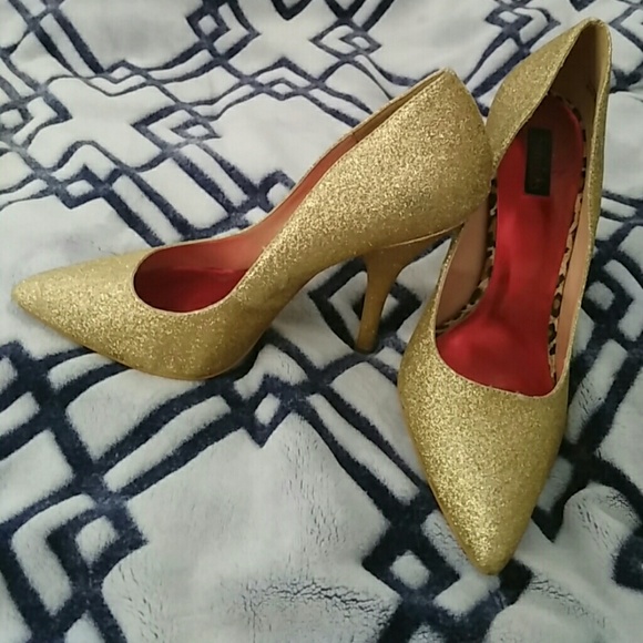 Gold high heels
