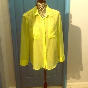 Stylish and Versatile Mossino dress shirt