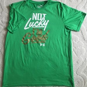 Boys under Armour tee