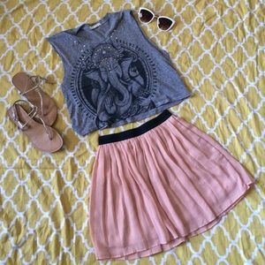 Forever 21 Pink chiffon like mini skirt