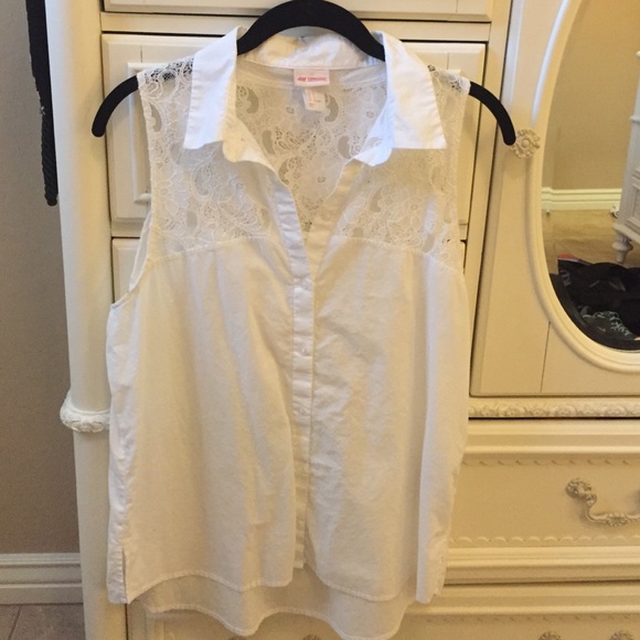 H&M lace button-up - Picture 1 of 2