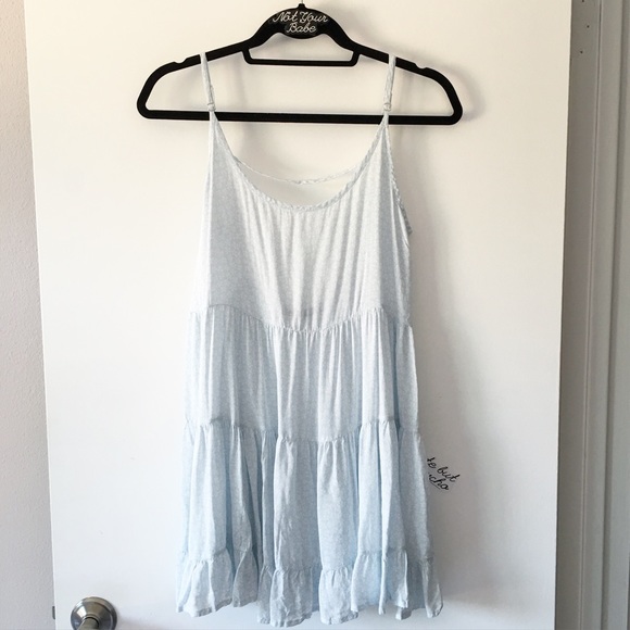 Brandy Melville Dresses & Skirts - NWOT blue and white floral print Jada dress