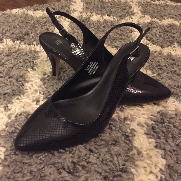 H&M black kitten heels