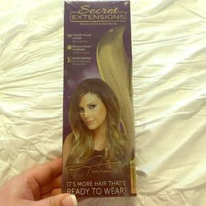 Brand new Daisy Fuentes secret extensions