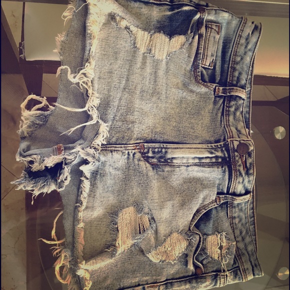 Sneak Peek Pants - Jean Cut Off Shorts