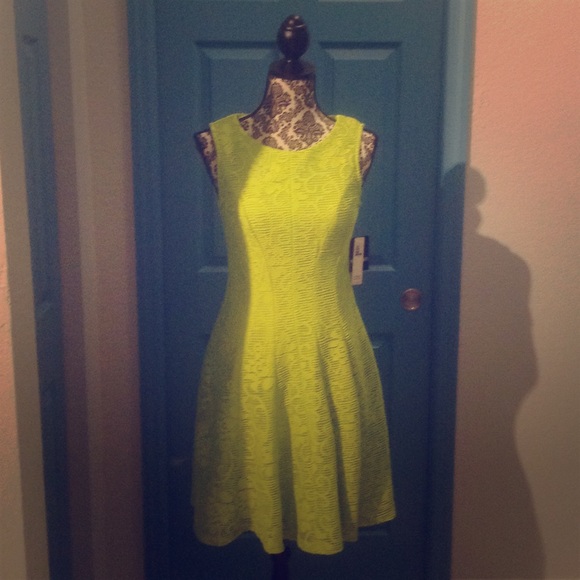 Neon dress - Picture 1 of 1