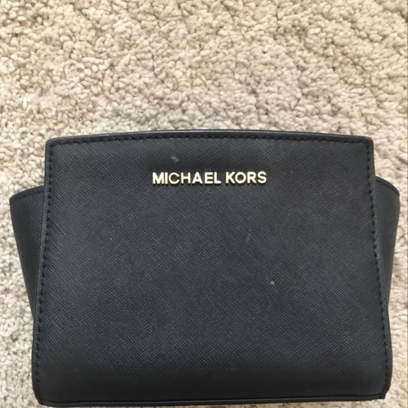 SOLD Michael Kors Mini Selma Bag - Picture 2 of 4