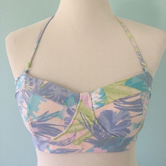 Forever 21 Other - Tropical Bikini Top