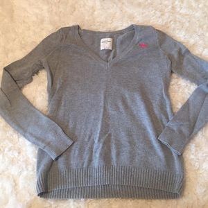 Juniors Abercrombie gray sweater
