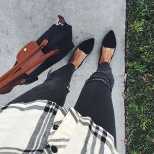 Pointed Flats