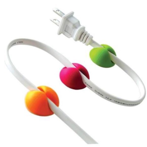Multipurpose cable clips - Picture 2 of 2