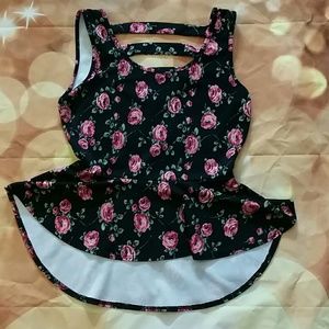Rose-Patterened Crop