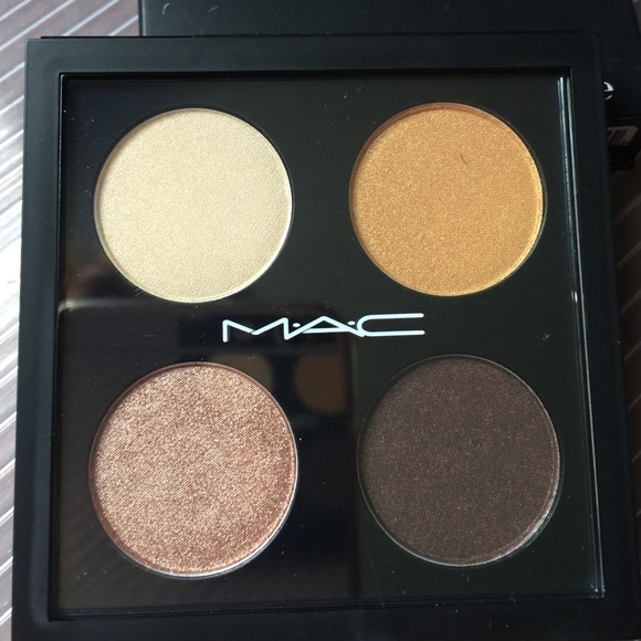 New MAC eye shadow x4 in Devilishly Dark