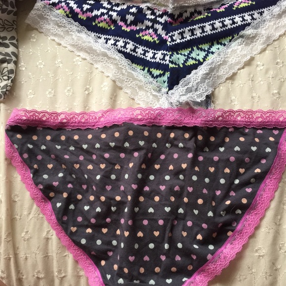 Victoria Secret panties - Picture 2 of 2
