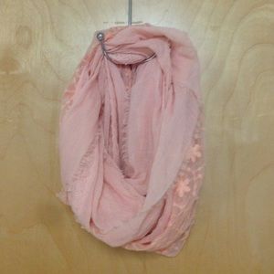 Peach Infinity Scarf $8Ⓜ️