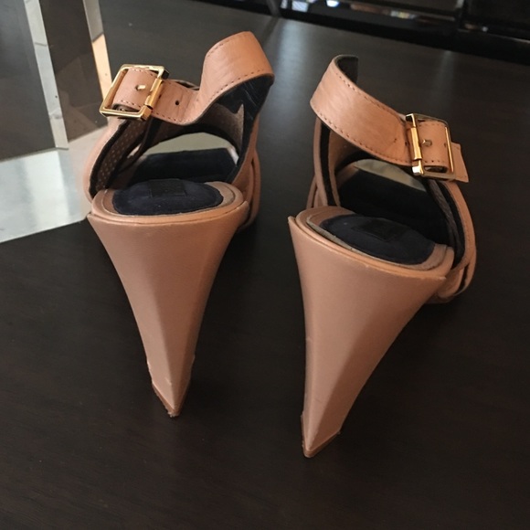 Celine Paris Tan Heels - Picture 2 of 4