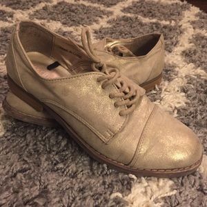 Forever 21 gold shoes