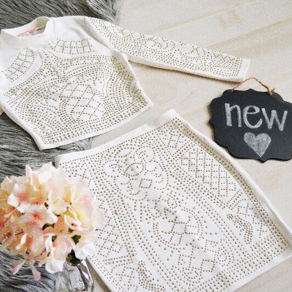 FERGIE WHITE 2 piece set - Picture 1 of 3