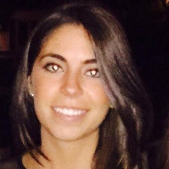 Meet your Posher, Cristina