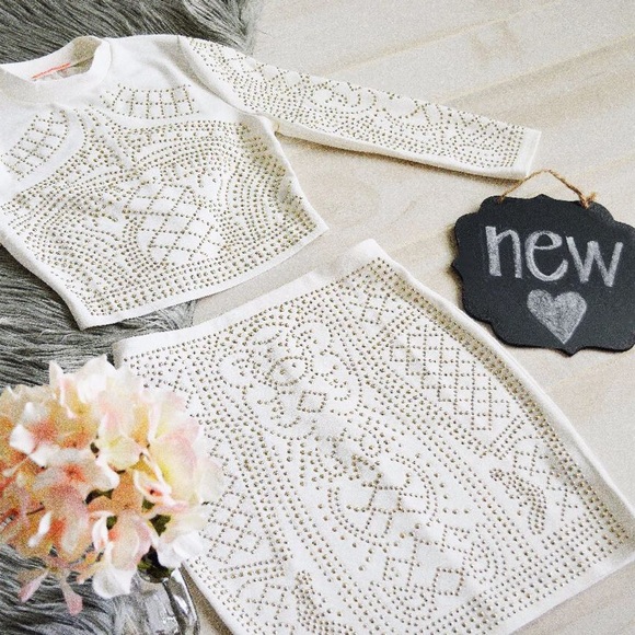 FERGIE WHITE 2 piece set - Picture 1 of 3